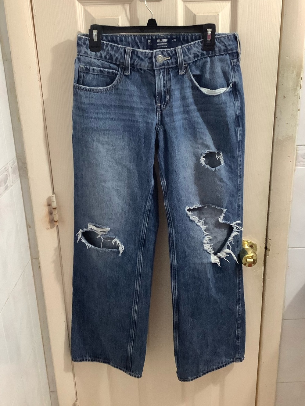 Hollister Distressed Boyfriend Low Rise Baggy Jeans Blue Size 2/26R
